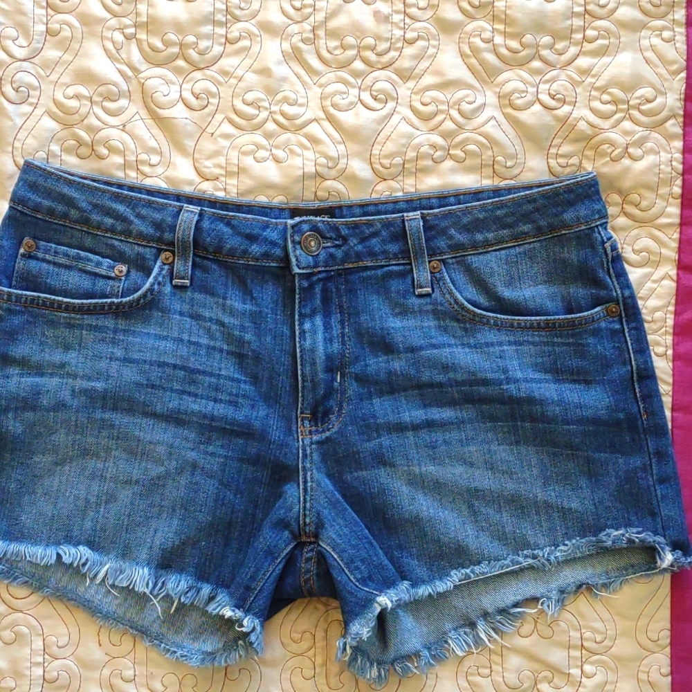 Just Black Blue Denim Cut-Off Jean Shorts